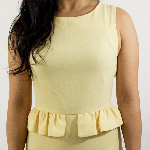TopShop Pastel Yellow Vintage Frill Dress - Picture 1 of 3